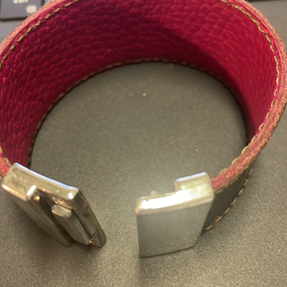 Louis Vuitton Bracelet - Picture 6 of 7